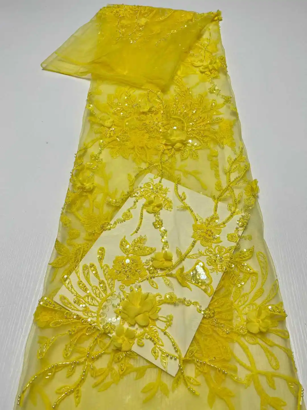 3D 꽃 비즈 레이스 원단 2025 고품질 프랑스 메쉬 자수 스팽글 진주 비즈 장식 나이지리아 레이스 원단