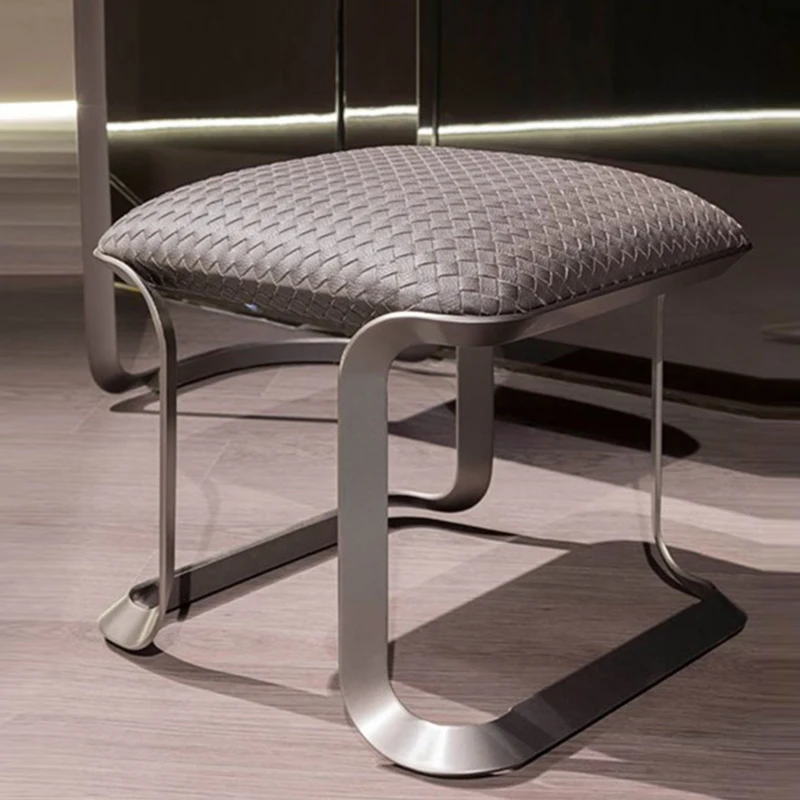 Bankbett aus Edelstahl