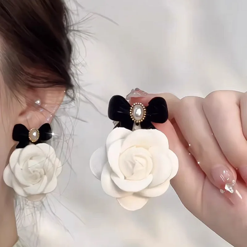 Vintage Camellia Earrings Velvet Bow Earrings for Women Luxury Jewelry Earrings Woman Stud Earrings