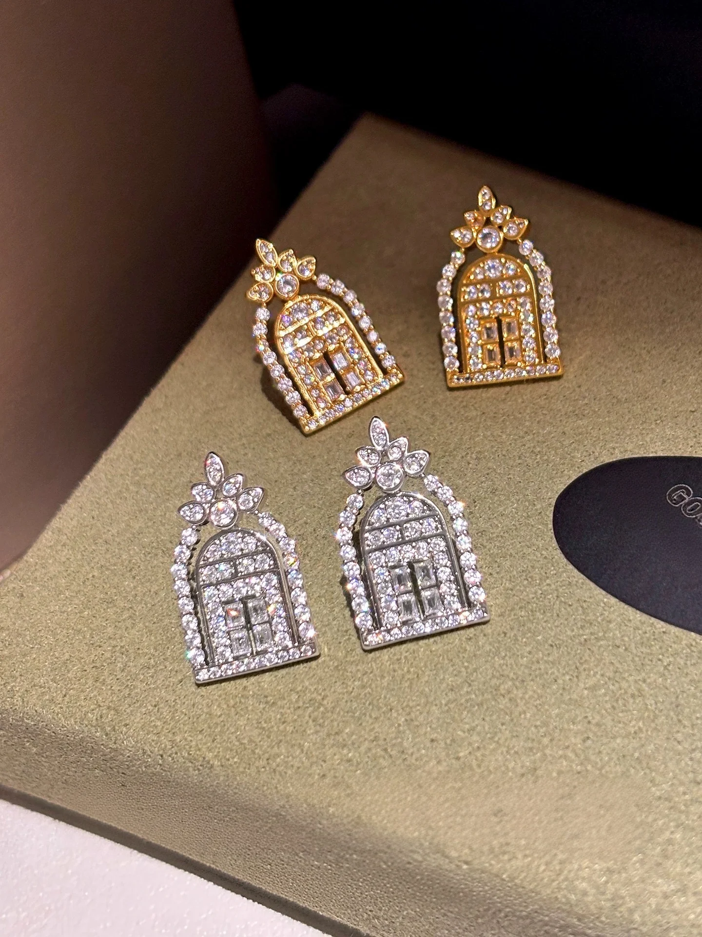 Sparkling Full Paved Zircon Door of Happiness Necklace for Women Luxury Delicate Clavicle Chain Classic All-match Earrings