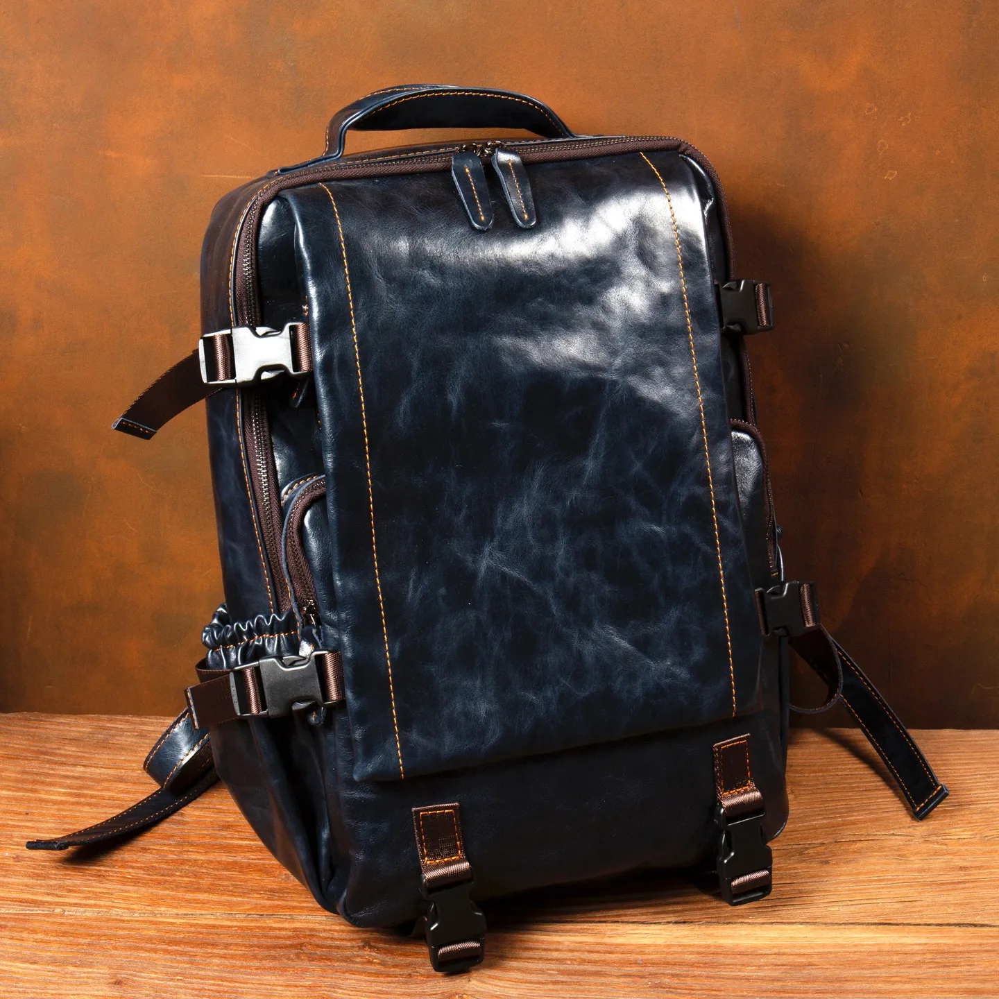 European and American handmade travel genuine leather backpack for men, business and casual, made of top - grade cowhide, 18 - i