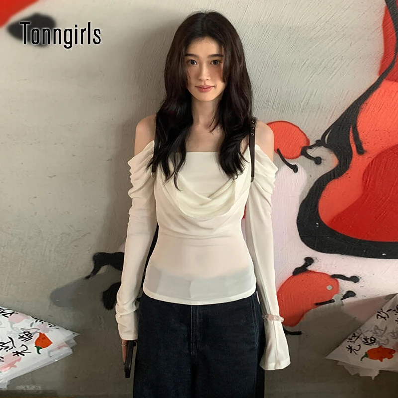 

Tonngirls American Retro T-shirt Women Off Shoulder Irregular Y2k Vintage Tops Japanese 2000s Streetwear Punk Grunge Tops E-girl