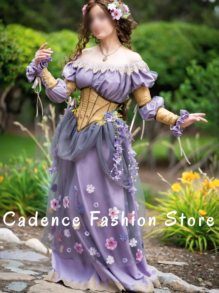 Maßgeschneidertes lavendelfarbenes lila Blumen-Feen-Abschlussballkleid, viktorianisches Kartenschulter-Langarm-Taillenkorsett, A-Linie, Applikation, plissiert, sogar