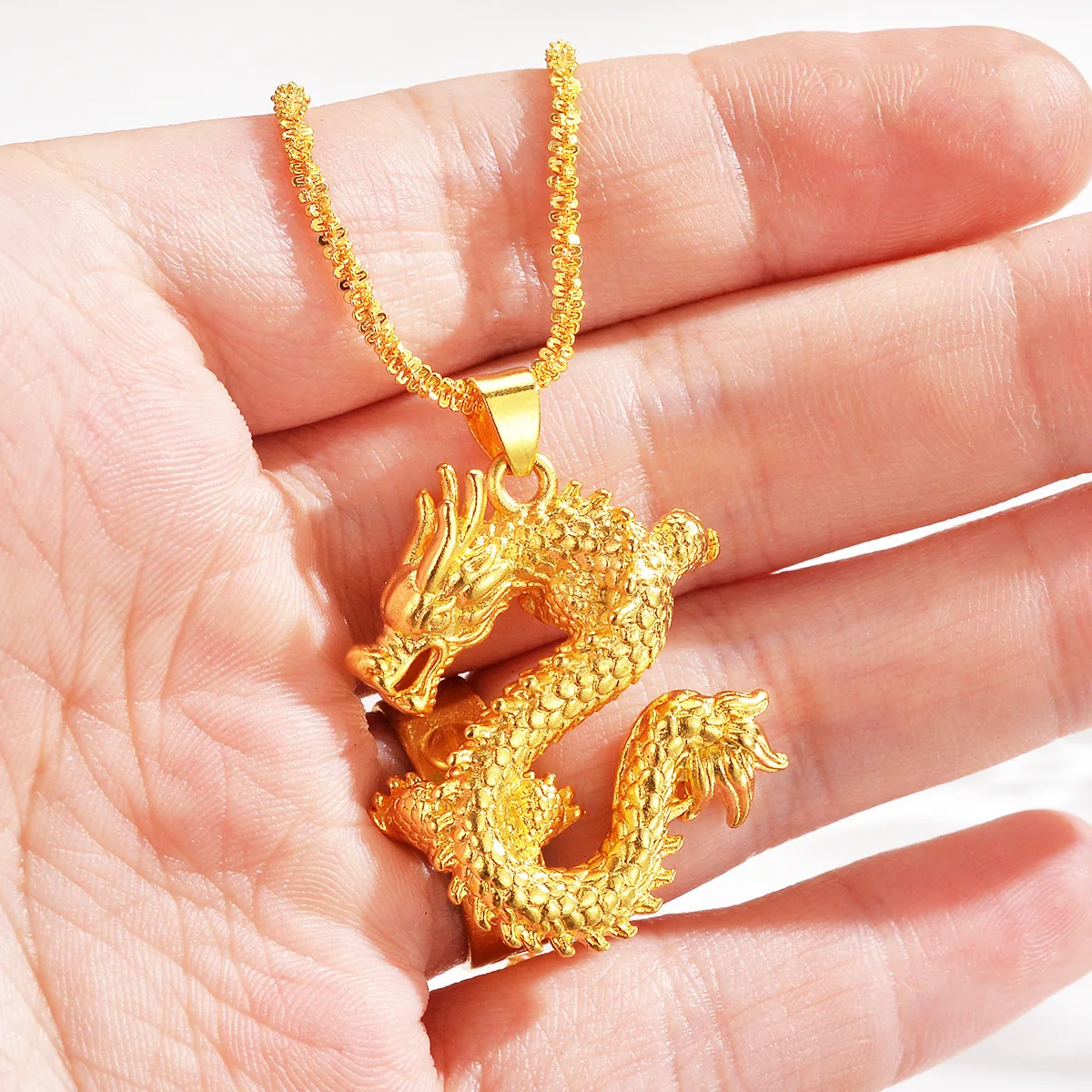 

AU750 gold necklace zodiac dragon necklace personalized trendy Chinese style 18K dragon pendant for women