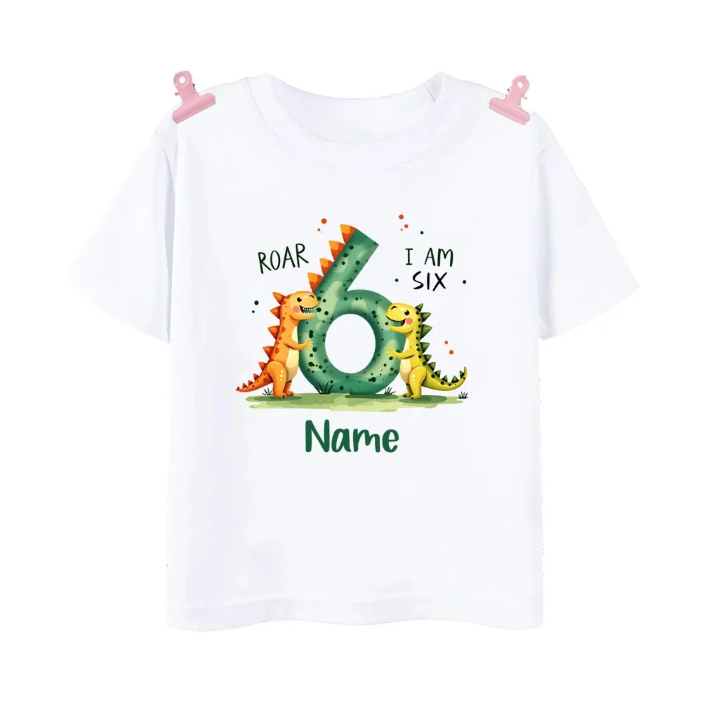 Personalisiertes Dinosaurier-Geburtstags-T-Shirt für Jungen zum 3. Geburtstag mit Aufschrift „Roar I Am Three“ Kinderparty-Outfit Individuelles Geschenk – Detail 9