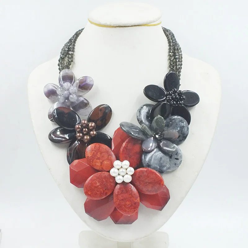 the last one. Natural semi-precious stone woven flower necklace. Classic ladies' party jewelry 21 