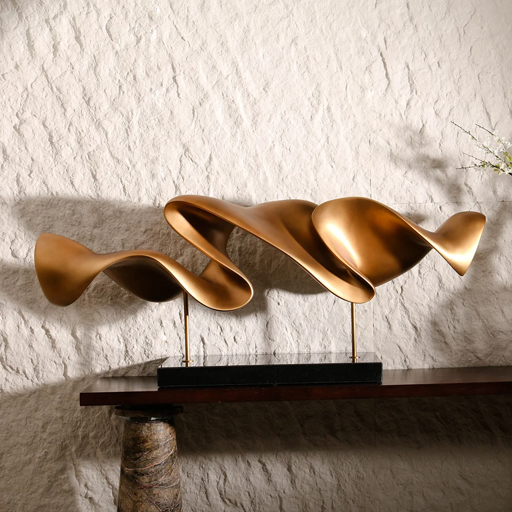 New Design Hotel Office Decoration Accessories Project Resin Antique Brass Waveform Desktop