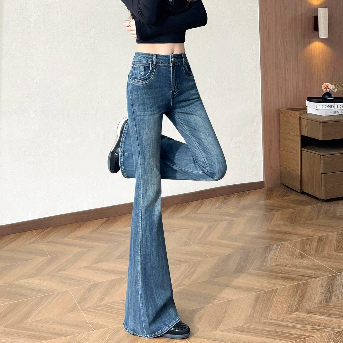 Women's Fall New Skinny Flare Jeans, Pure Desire Style, Slim Fit Figure-Hugging Petite Micro Flare Denim Pants