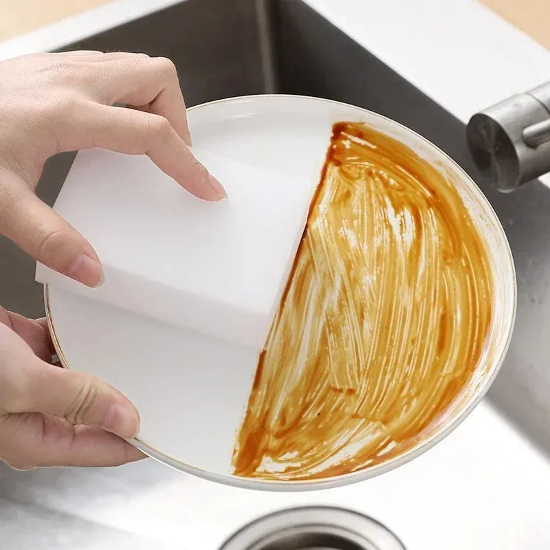 ฟองน้ำเมลามีน 10 ชิ้น ฟองน้ำทำความสะอาดอเนกประสงค์ สำหรับสำนักงาน ห้องครัว ห้องน้ำ น้ำยาทำความสะอาดอเนกประสงค์ ขนาด 10x6x2 ซม.