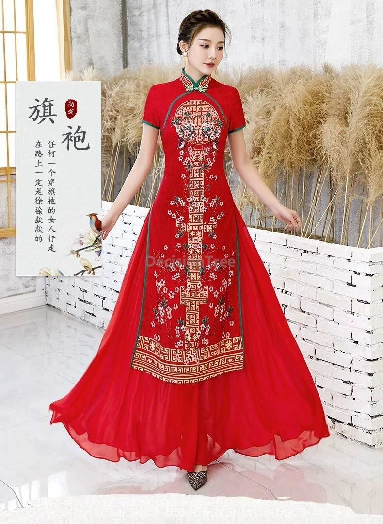 فستان تشيباو الجديد المطرز للحفلات على الطراز الصيني العرقي لعام 2025 فستان تشيباو الأنيق يظهر مزاجه فستان الأداء