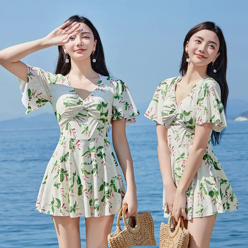 

Women's Green Leaves Print One-piece Dress, High Waist, Thin, Short Sleeve, Sunscreen, Seaside Vacation Wear, Ins Style Swimsuit