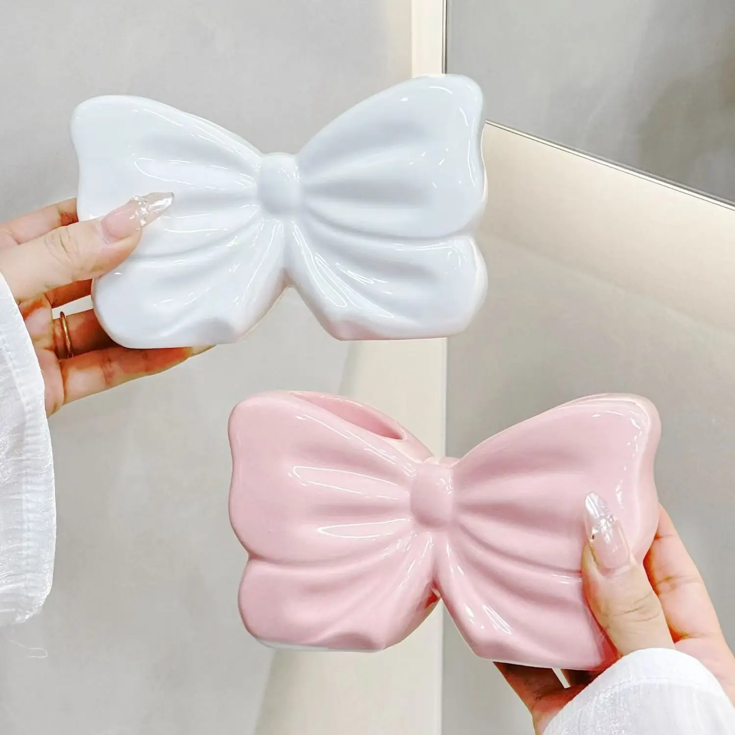 

Creative Ceramic Bow Toothbrush Holder Ornament Ceramic Toothbrush Toothpaste Storage Rack Bathroom Accessories Brush Holder