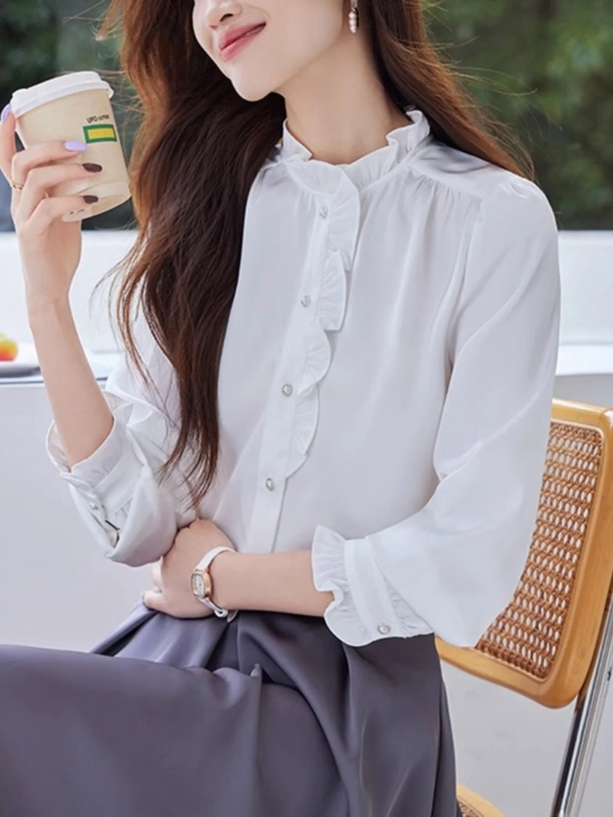 

Ele White irt for Women with Wood ain Ruffle Design Faionable Agel Chic Top for Autumn Winter Straight Cut