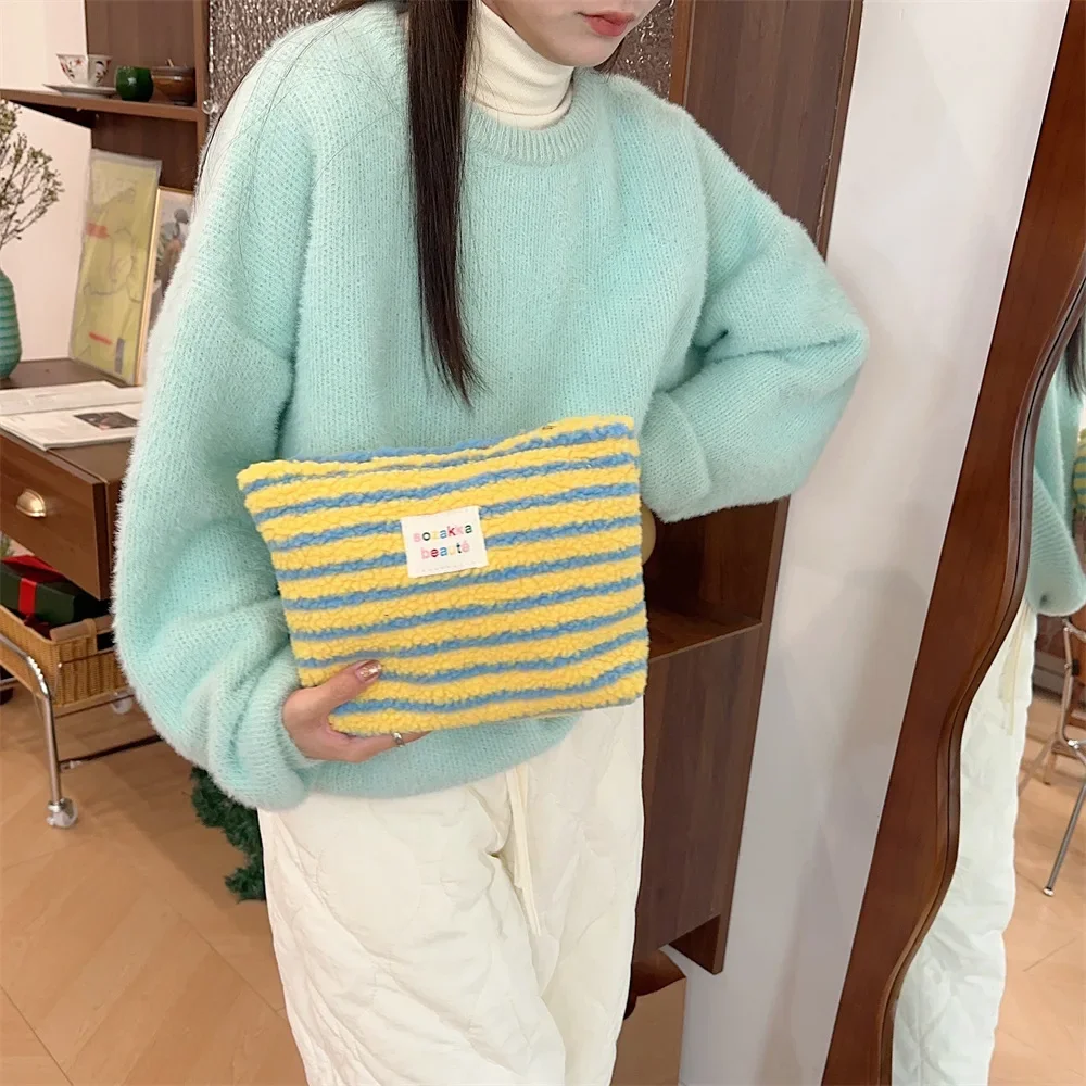 Mode Retro Gestreifte Clutch Tasche Frauen Kosmetik Tasche Plüsch Kulturbeutel Make-Up Taschen Make-Up Tasche Fall Reise Kosmetik Organizer – Detail 22