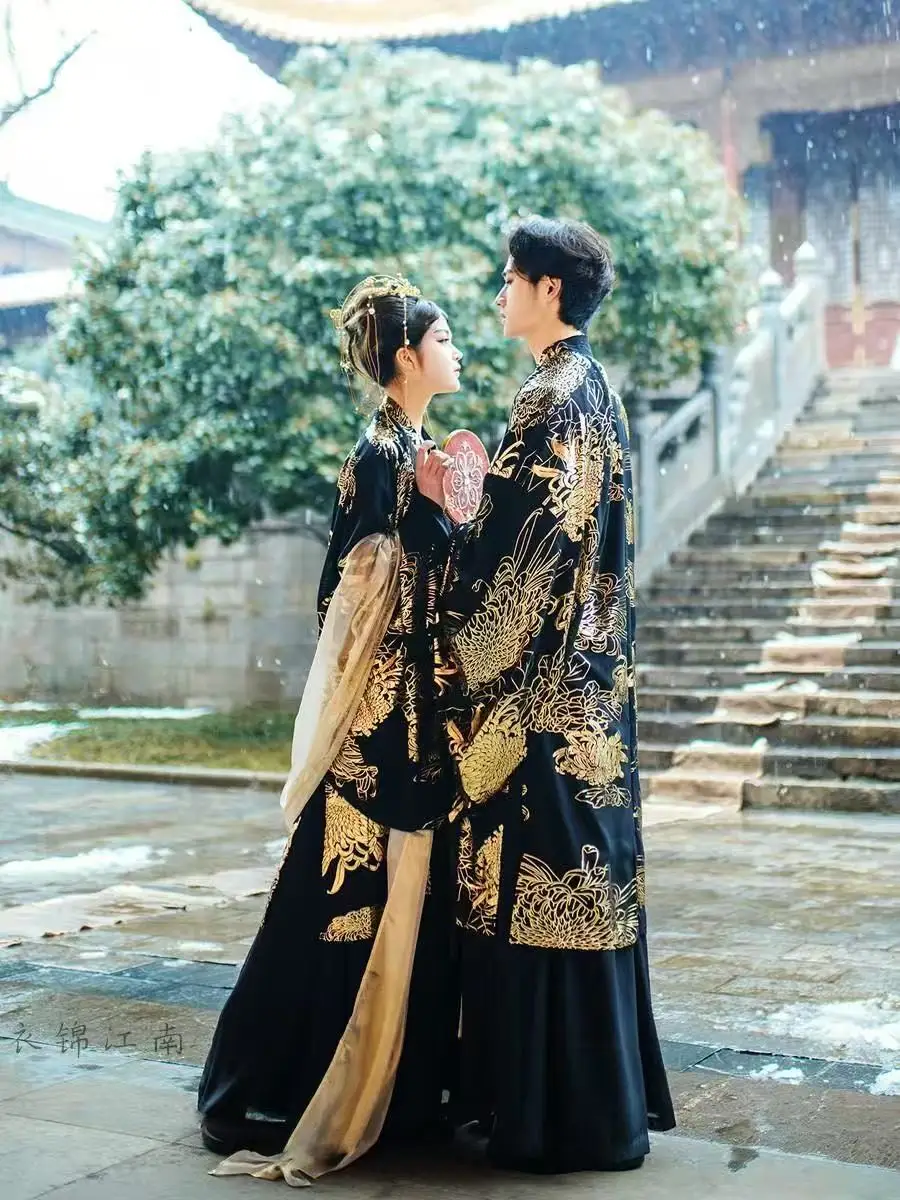 클래식 골드 스탬핑 Hanfu 남자 여자 전통 Chiense 의상 커플 할로윈 이벤트 코스프레 의류 무대 정장 의상