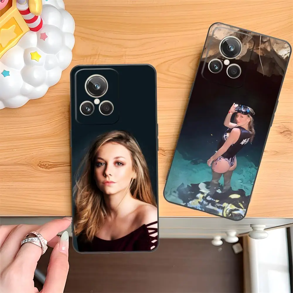 

Ester Exposito Matte TPU Mobile Phone Case for Realme GT 8 Neo Pro C75 73 71 C67 65 C55 53 C35 31 C20 15 Colorful Cover