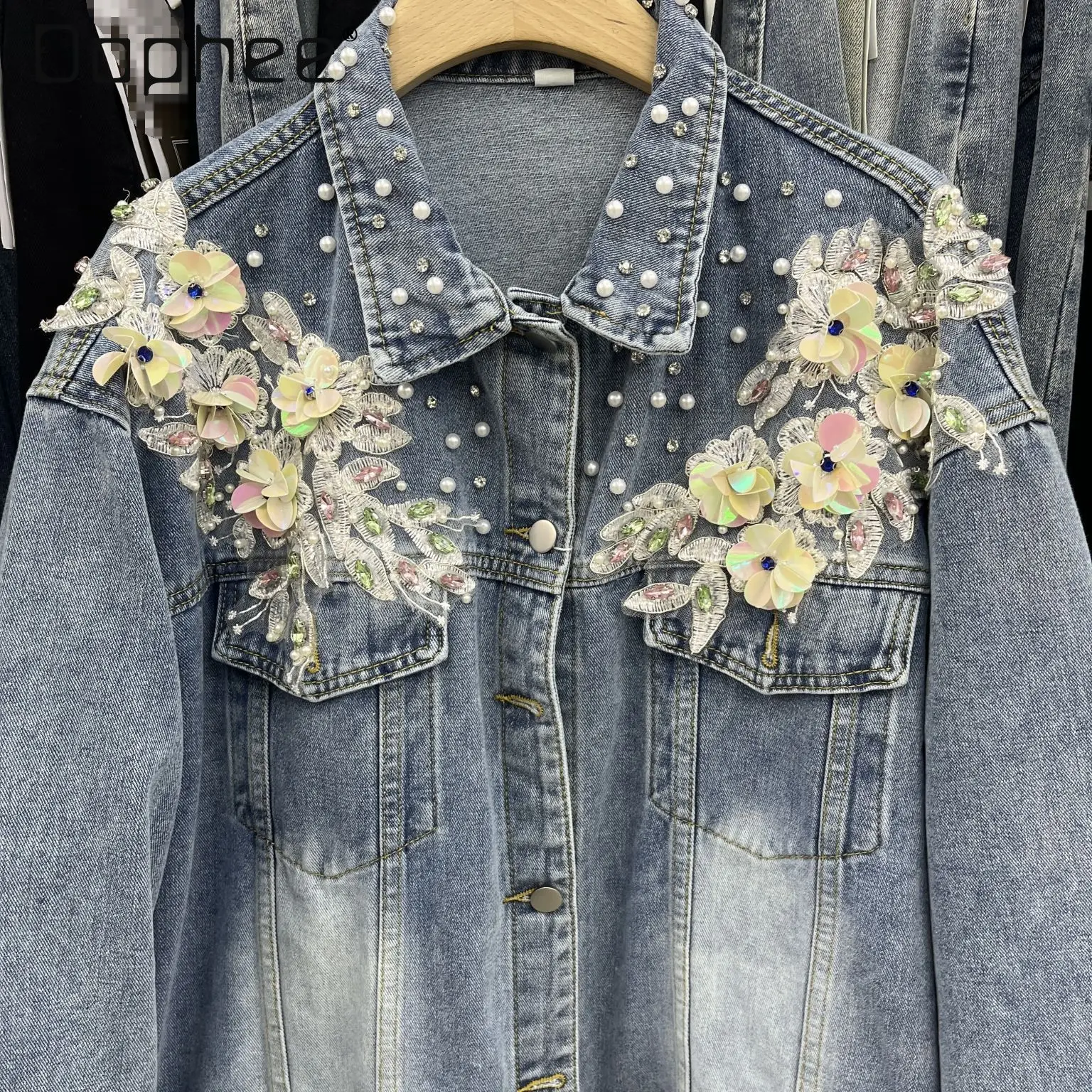

2026 Spring/summer New Trendy Denim Jacket for Women New Chinese Style 3d Floral Heavily Embellished Design Slim Versatile Top