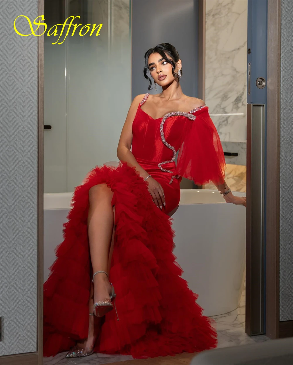 تخصيص الخامس الرقبة الساتان حورية البحر مساء اللباس حساسة كريستال حزب فساتين كلاسيكية الجبهة الشق فساتين المناسبات الخاصة