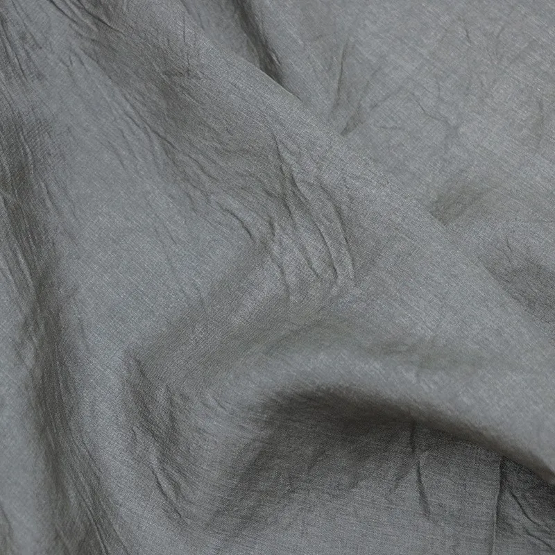 ผ้าไหมโอ๊คธรรมชาติขนาด 10 มม. ย้อมสีด้วยวิธีพื้นเมืองและดีไซน์เสื้อผ้าสไตล์ย้อนยุค