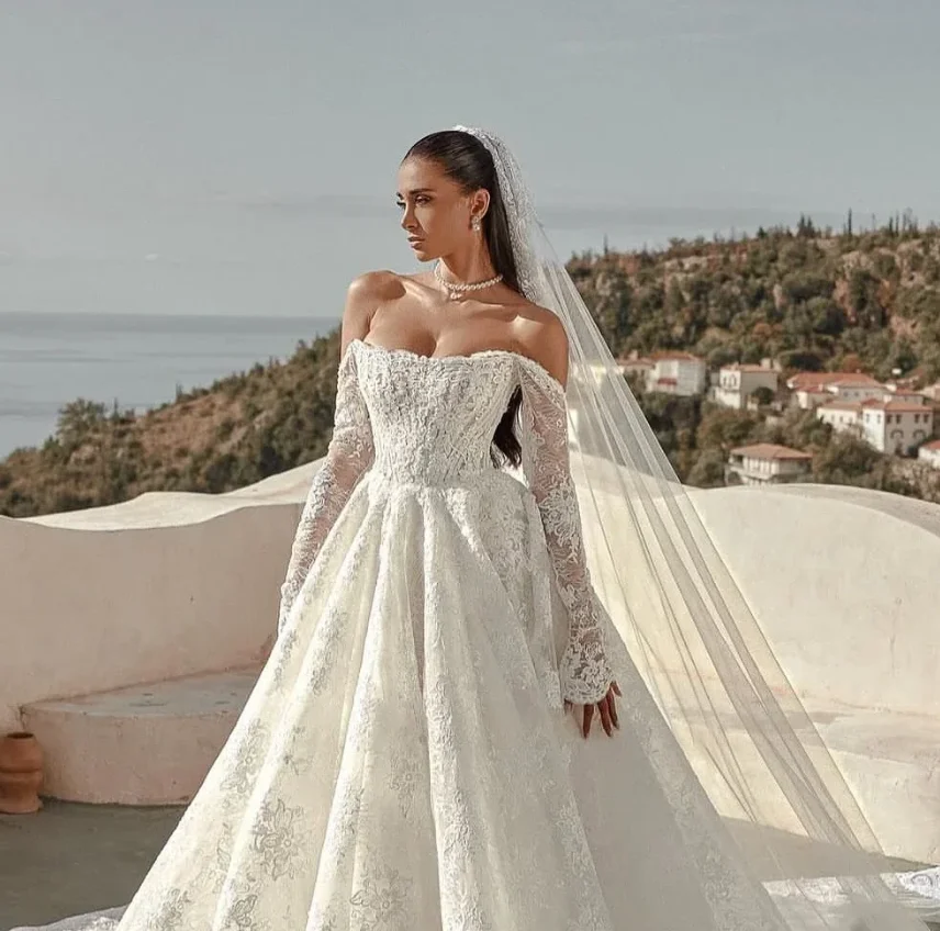 Customzied  Luxury Appliques Lace Ball Gown Wedding Dresses Princess Long Sleeves Bride Gowns For Women Vestido De Novia