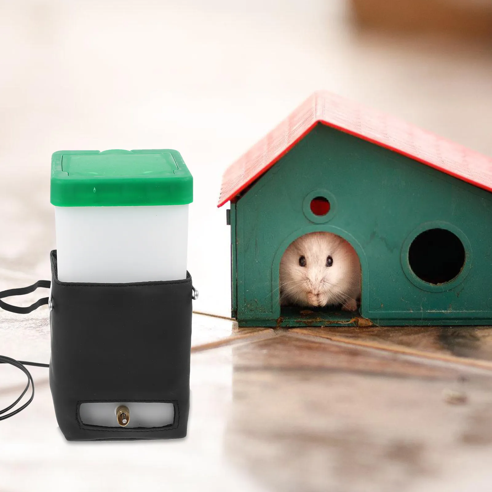 

Smart Heated Pet Waterer for Rabbit Hamster Large Capacity Automatic Water Dispenser with Constant Warm Temperature Safe Plastic