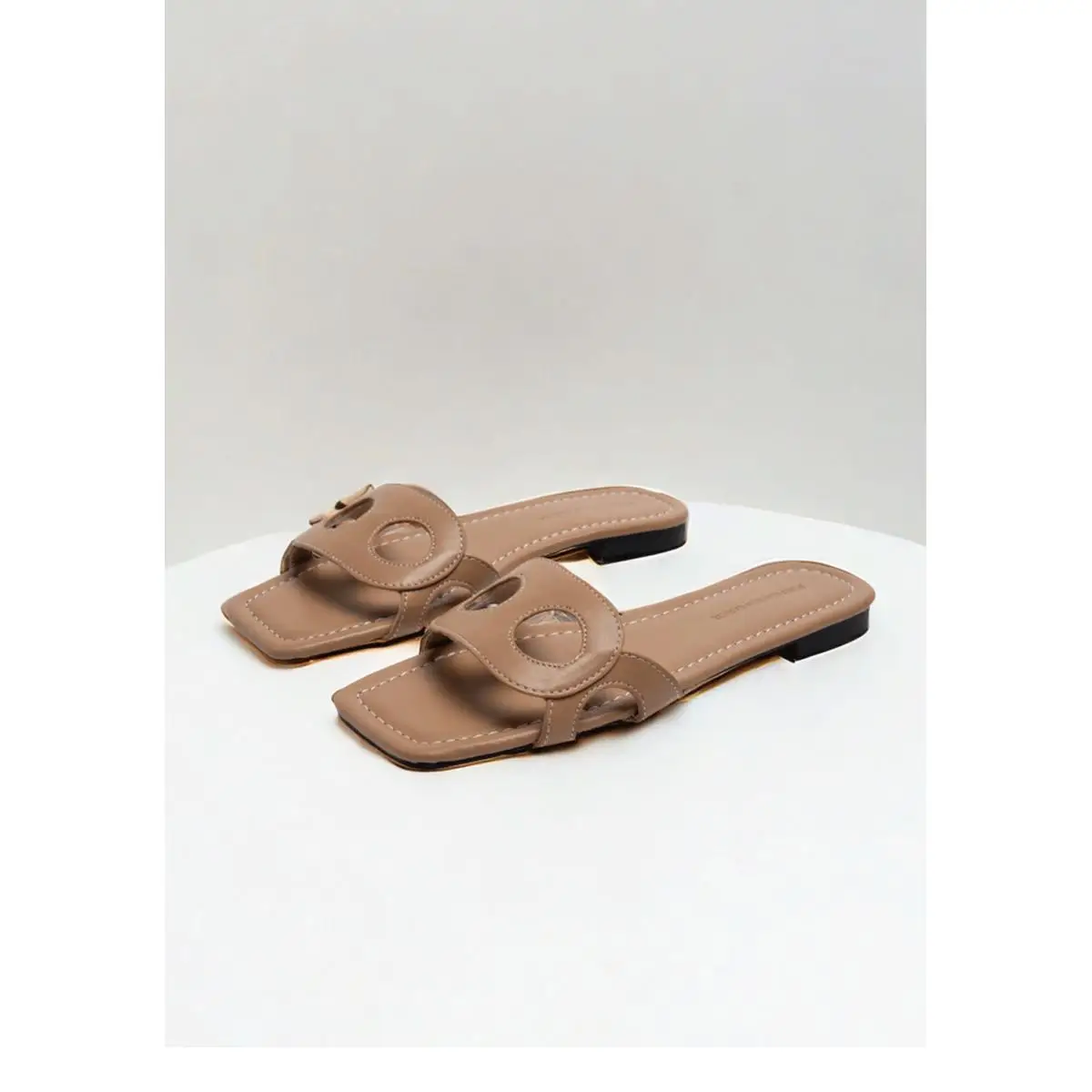 PG Damen-Sandalen mit quadratischer Zehenpartie, flach, mit doppelten Ausschnitten, zum Überziehen, lässig, für den Sommer, den täglichen Gebrauch, Strandpantoffeln – Detail 1