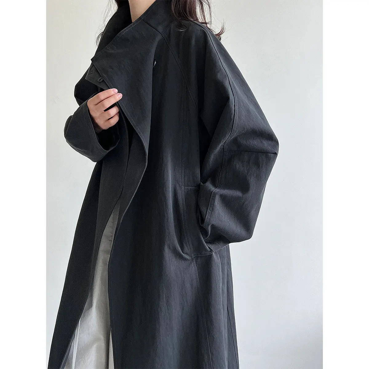 SuperAen Koreanischen Stil Stehkragen Lange Trenchcoat für Frauen Herbst Neue Oversize Einfarbig Einzigen Taste Mäntel