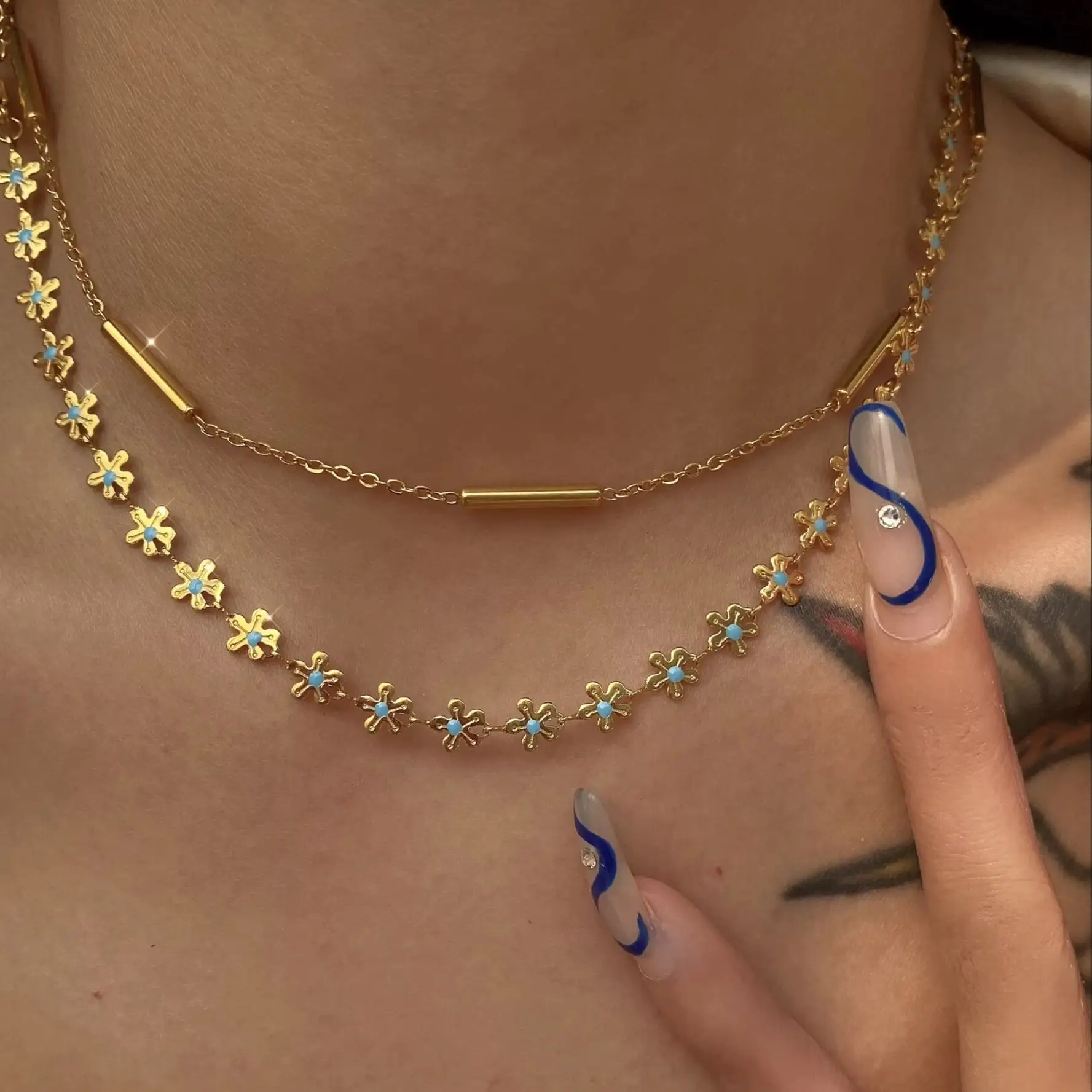 

DASEIN Blue Flower Choker Ins Trendy Designer Necklace Stainless Steel 18k Gold Plated Dainty Stacked Jewelry for Women Girls