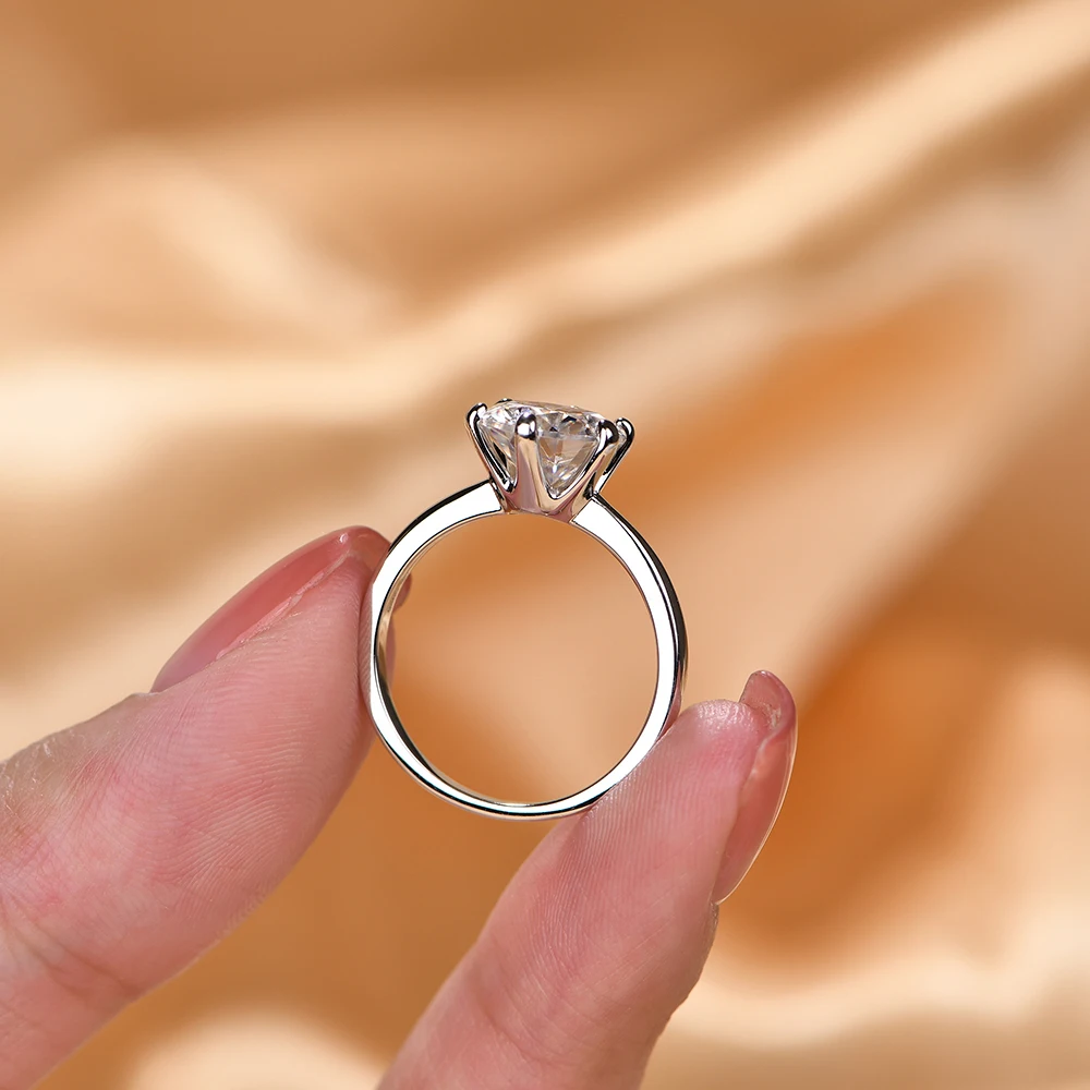 CHARMING Classic Simple Worthy Shining Round Cut Moissanite Ring for Women Party Daily Jewelry Holiday Gifts Anniversary Wedding