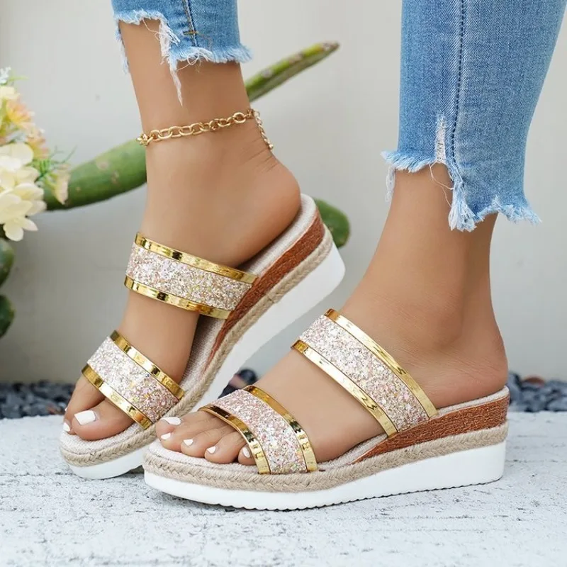 

Women's Wedges 2026 New Outdoor Shiny Slippers Summer Fashion Beach Luxury Thick-soled Non-slip Casual Open-toed Slippers