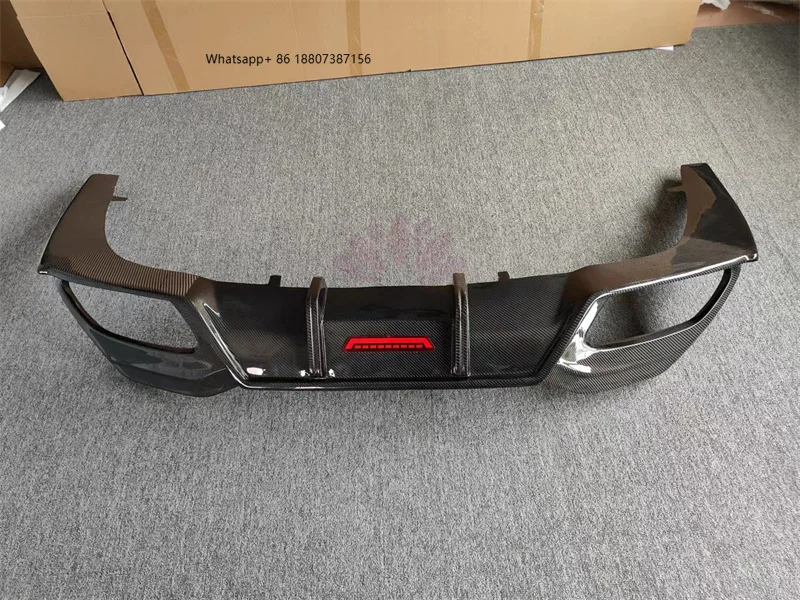 

Комплект обвеса TK Style из карбона: задний диффузор, накладки на передний бампер, боковые пороги, задний спойлер для BMW 8-й серии 840i G14 G15 2019-2022