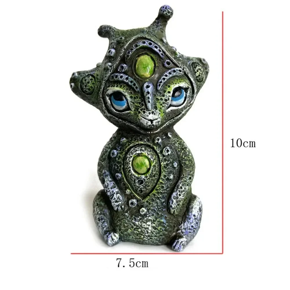New Creatures Fantasy World Resin Statue Home Decor Handmake Three-Eyed Alien Garden Ornaments Decoration Figurine Artifact Gift