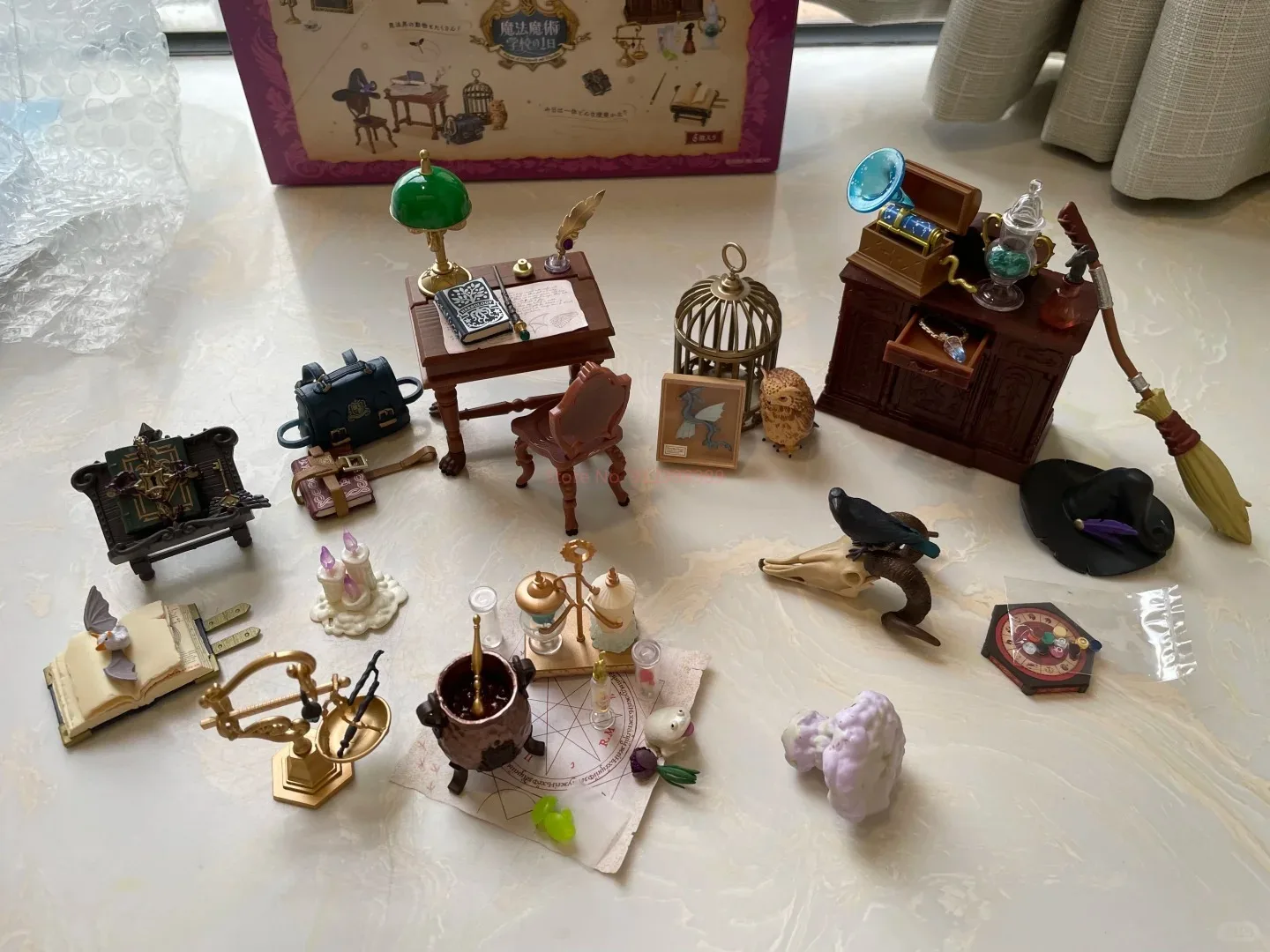 Re-Ment-caja ciega de la serie de la escuela de brujería y hechicería, escena en miniatura, objeto mágico, decoración de habitación, regalo personalizado