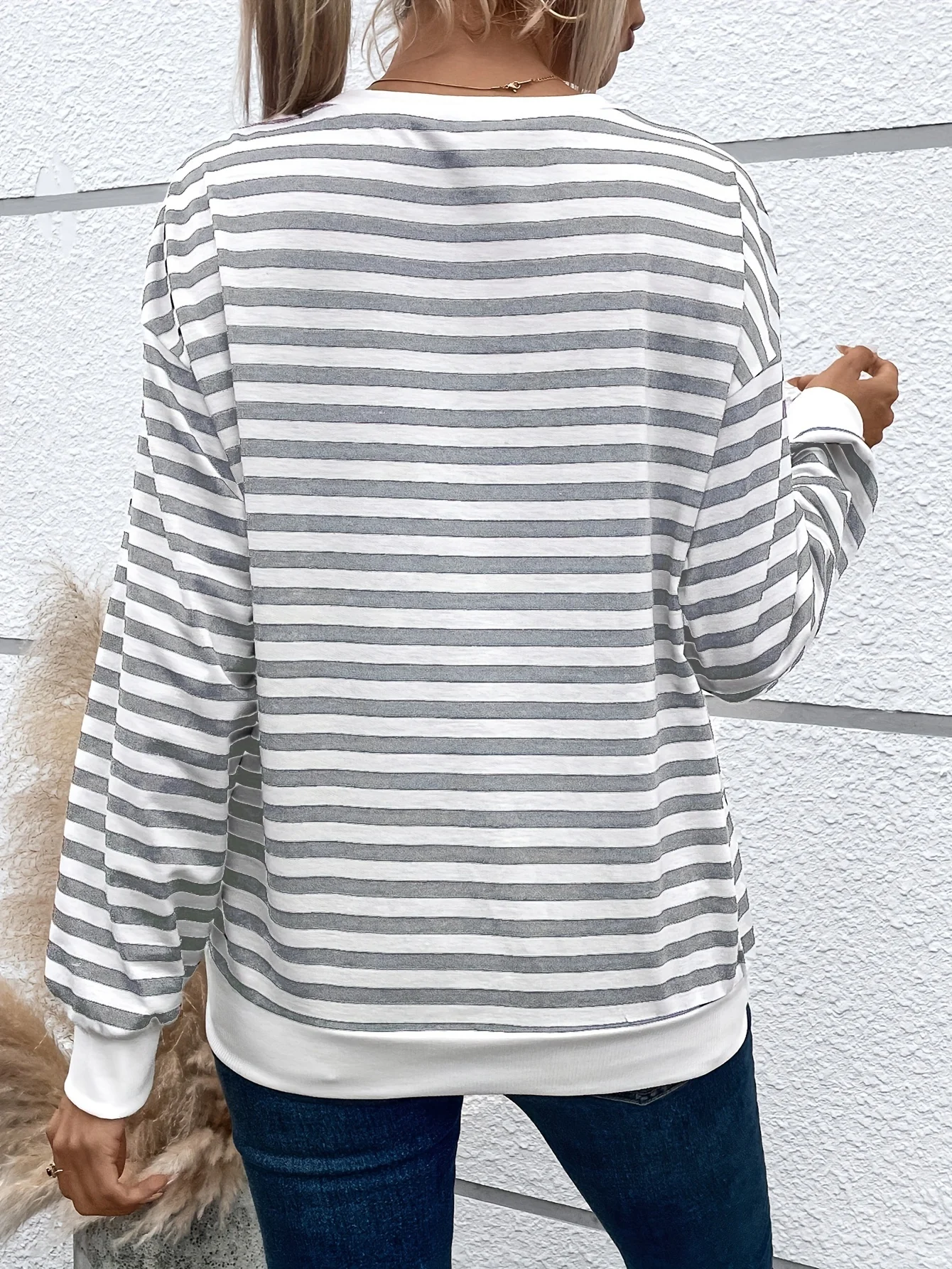 2024 Striped & Heart Graphic Print Women\'s Sweatshirts Oversized Hoodies Women Clothing Long Sleeve Blouse Casual Style New In