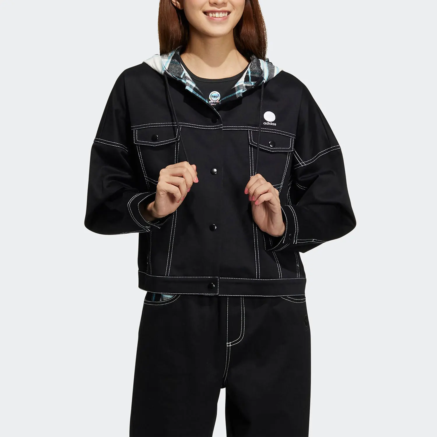 

Официальная женская повседневная спортивная куртка Adidas NEO с капюшоном IA6898