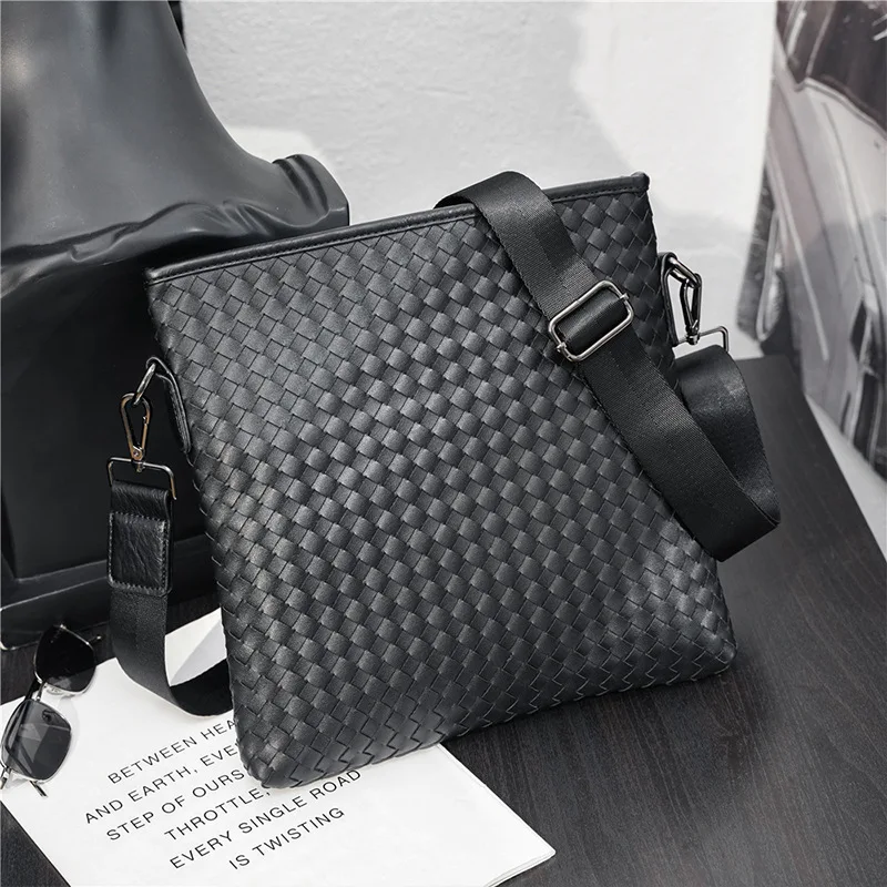 Bolso cruzado de cuero tejido a mano para hombre, bandolera informal para teléfono móvil, nuevo diseño de moda