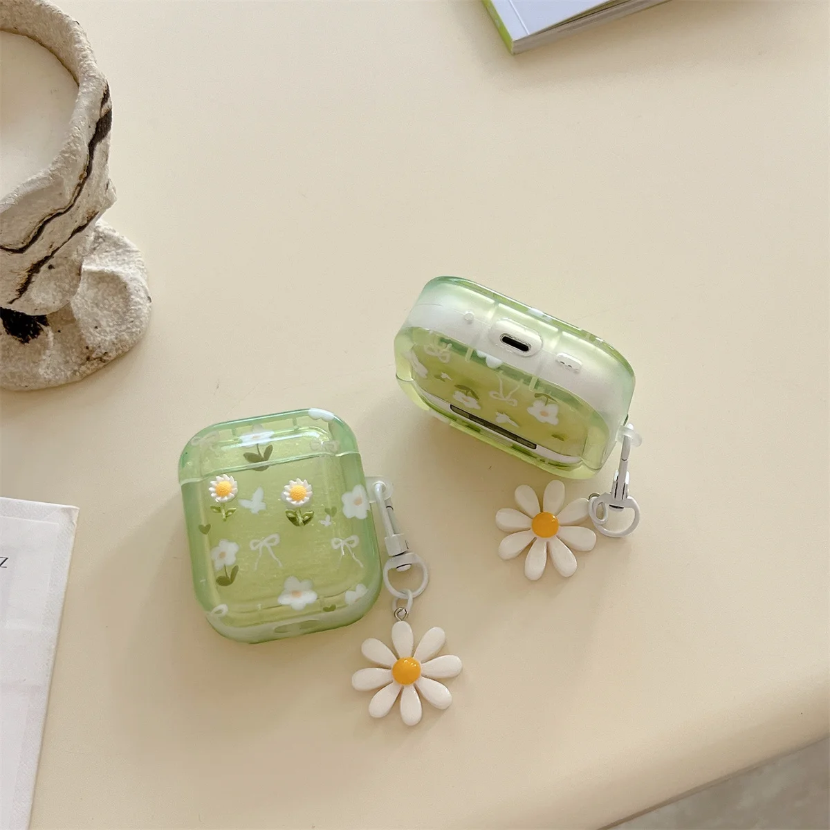 حافظة سماعات أذن لأجهزة AirPods 4st/3rd/2nd/1st مع سلسلة مفاتيح، غطاء سماعة رأس بتصميم عباد الشمس اللطيف لأجهزة AirPods Pro/Pro 2