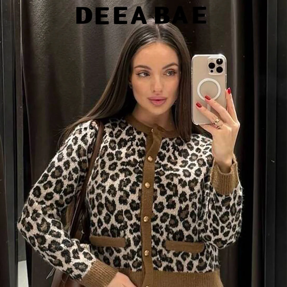 

DEEABAE Sweet Women Trends 2025 New Sweet Animal Pattern Leopard Print Long Sleeve Round Neck Knit Cardigan