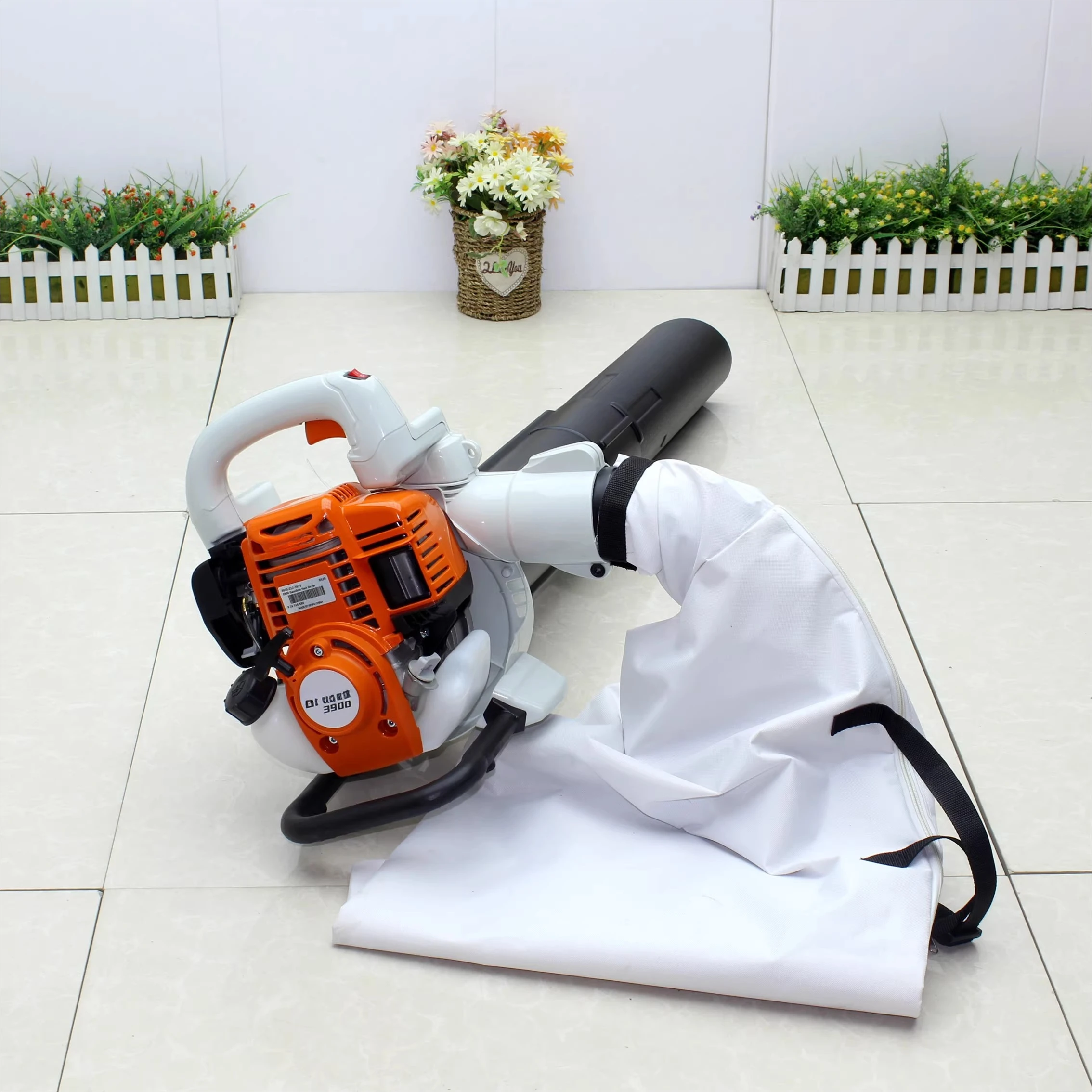 

BBX3900 Машина для выдувания и всасывания Ручная машина для выдувания листьев Вакуум двойного назначения для жилых помещений Удаление пыли Снегоочистительная фабрика