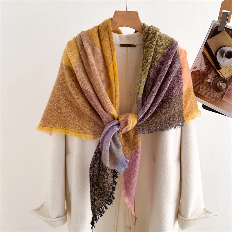 2024 Luxury Fashion Color Block Classics Plaid Cashmere Women Shawl Winter Warm Triangle Scarf Outdoor Scarves Wraps Stole Photo