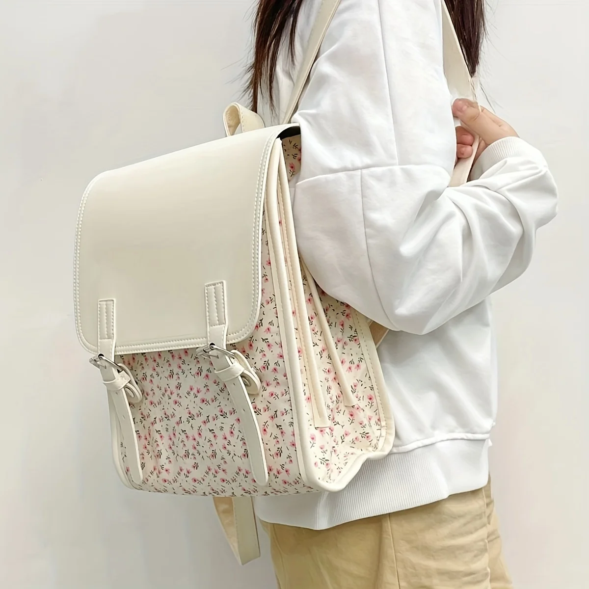 Ladies' Floral Print And PU Leather Lightweight Casual Style With Buckle Closure, Fashionable University Campus Backpack,