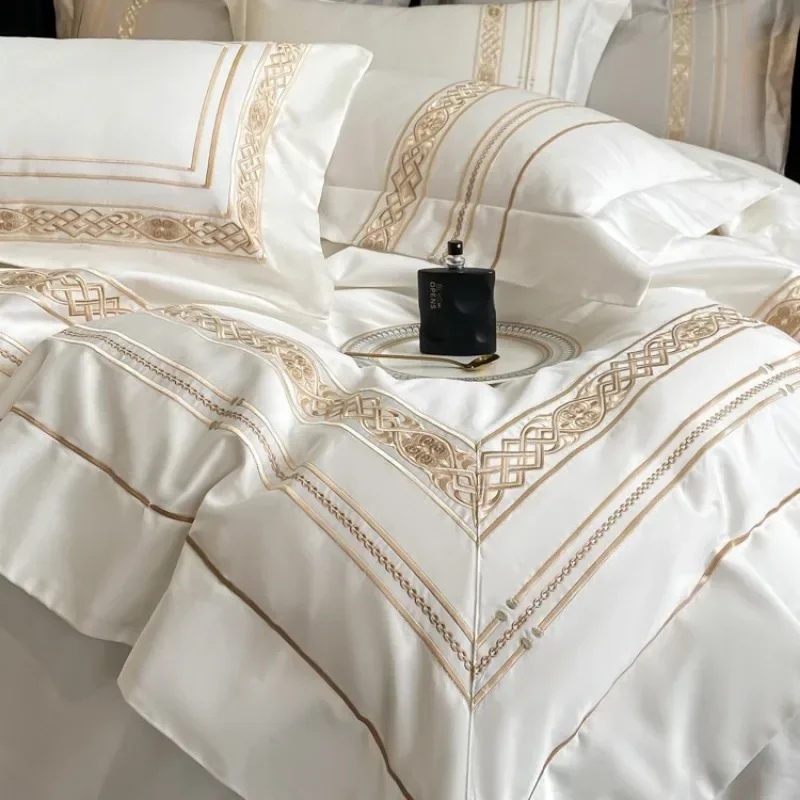 Hotel Style Bedding Set Luxury 100% Egyptian Cotton Gold Embroidery White Grey Duvet Cover Set Fitted Bed Sheet and Pillowcases
