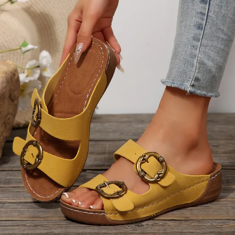 Platform Slippers Women 2026 New Summer Outside Wear Double Tower Buckle Versatile Beach Sandals