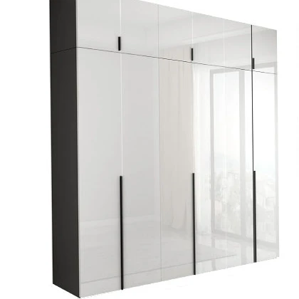 

modern minimalist bedroom home a door to the top of the locker