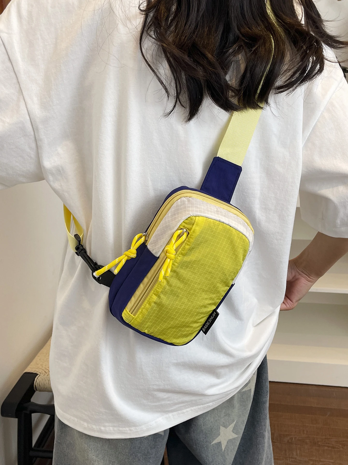 bolsa-de-peito-casual-de-lona-feminina-leve-esportiva-transversal-verao-2026-novo-estilo-bolsa-de-ombro-Unico-bolsa-frontal-d