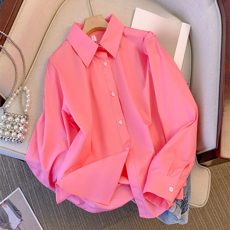 

Розовая женская дизайнерская одежда «Сенсация» от Guangzhou Thirteenth Fac: элитный стиль, длинный рукав, воротник-стойка.