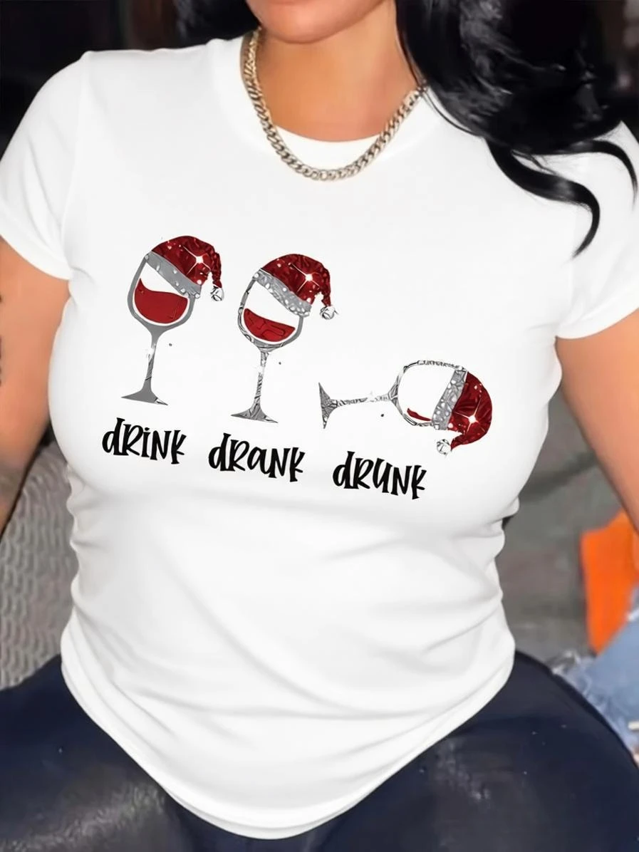 Merry Christmas T-shirt with A Magnet of A Cup Curvy Glitter Christmas T-shirt Women Farm Clothes Halloween Playful Design Tops