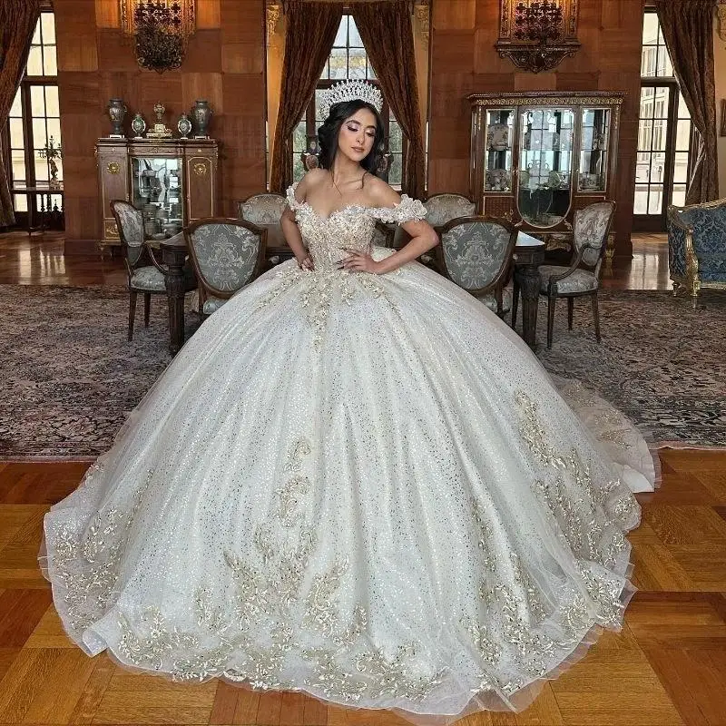 

Shiny White 2024 Quinceanera Dress Ball Gown 3D Floral Lace Applique Crystals Beading Sweet 16 Vestido De 15 Anos