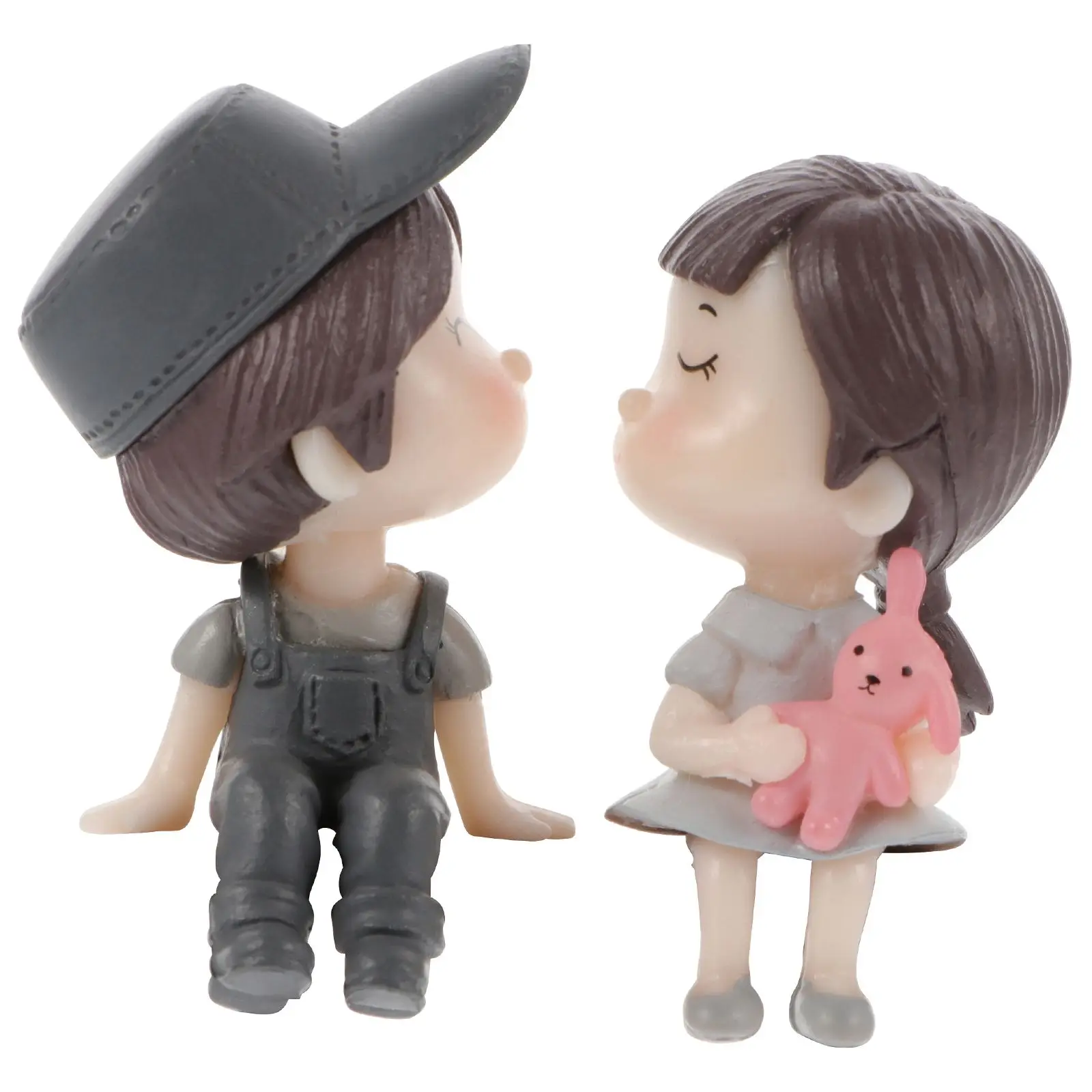 

PVC Character Ornaments Couple Statue Smooth Texture Lifelike Details Wedding Car Decoration Romantic Figurine Mini