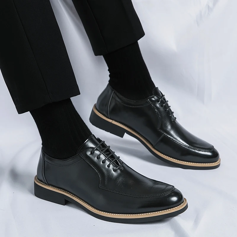 Zapatos formales de fiesta para hombre, zapatos de cuero brillante, puntiagudos con cordones, zapatos de negocios elegantes y clásicos, marca de gama alta, entrega gratuita